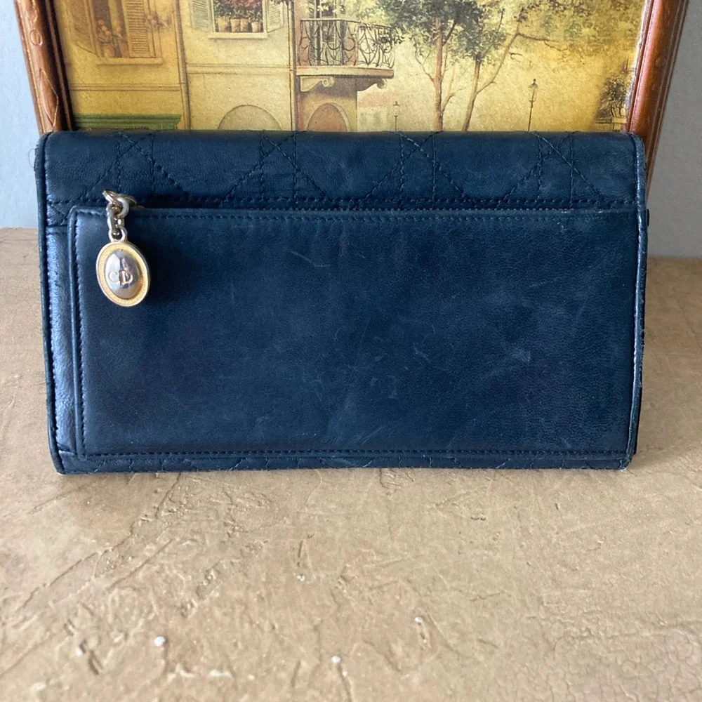 ❤️‍🔥❤️‍🔥❤️‍🔥Christian Dior Gorgeous Black Leather Wallet ❤️‍🔥❤️‍🔥❤️‍🔥